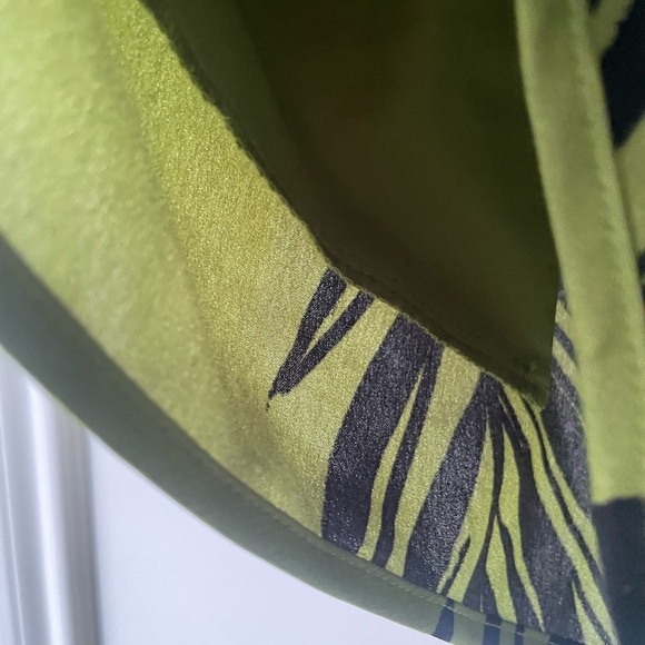 A New Day Green Leaf Print Women's Athletic Shorts - Picture 7 of 8